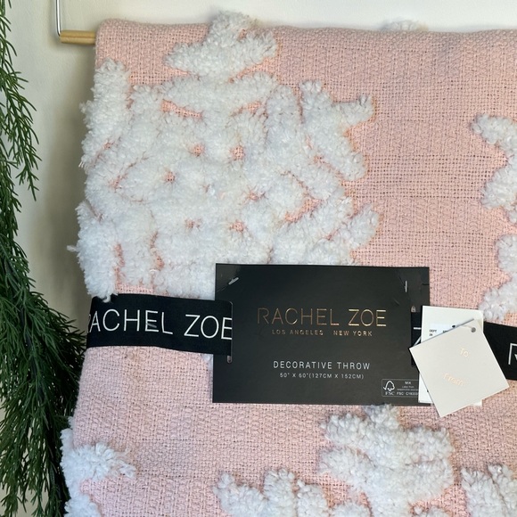 Rachel Zoe Christmas winter holiday snowflake decorative throw blanket pink - Picture 2 of 3